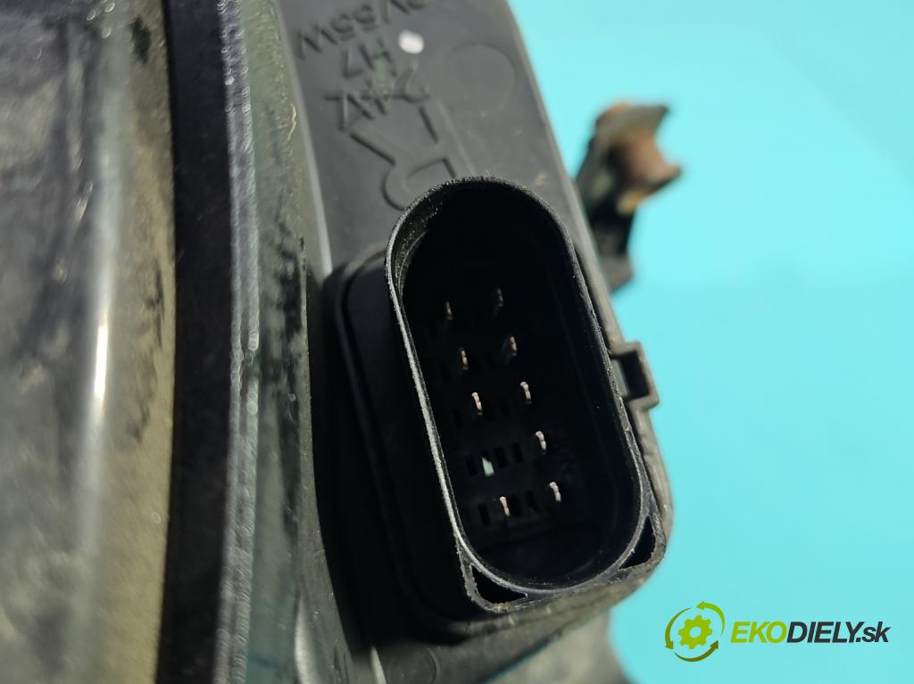 Vw Passat B5 1995-2005 1.9 tdi 131 HP manual 96 kW 1896 cm3 5- Reflektor: pravý  (Svetlo predné pravé)