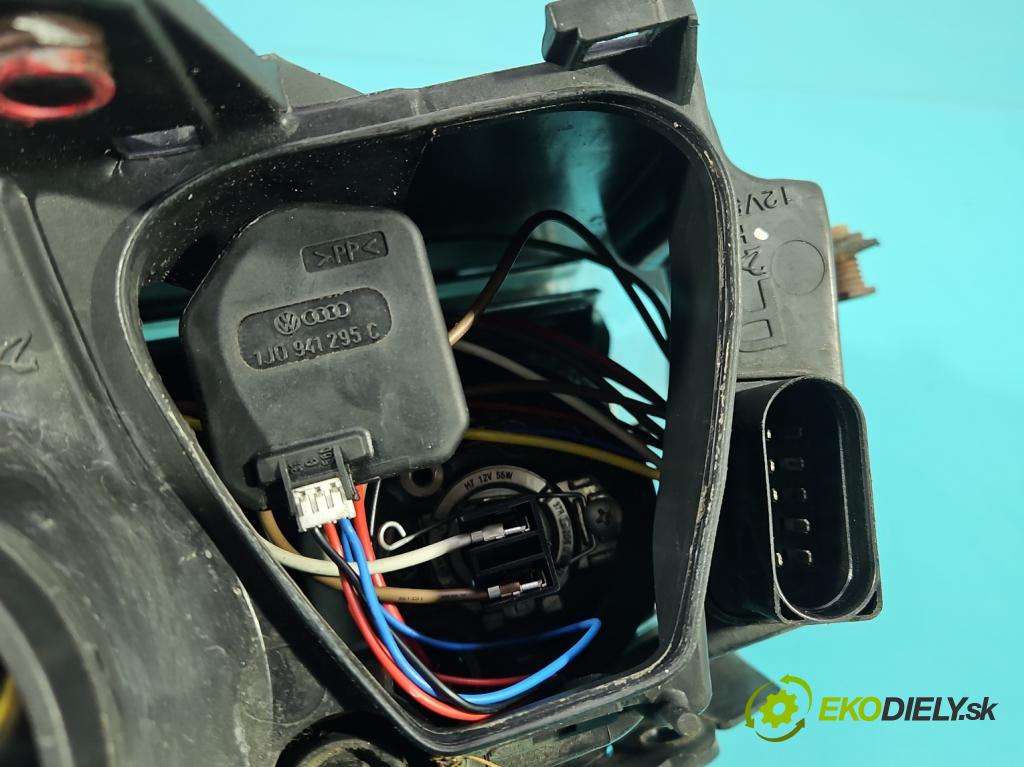 Vw Passat B5 1995-2005 1.9 tdi 131 HP manual 96 kW 1896 cm3 5- Reflektor: pravý  (Svetlo predné pravé)