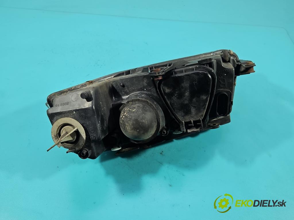 Vw Passat B5 1995-2005 1.9 tdi 131 HP manual 96 kW 1896 cm3 5- Reflektor: pravý  (Svetlo predné pravé)