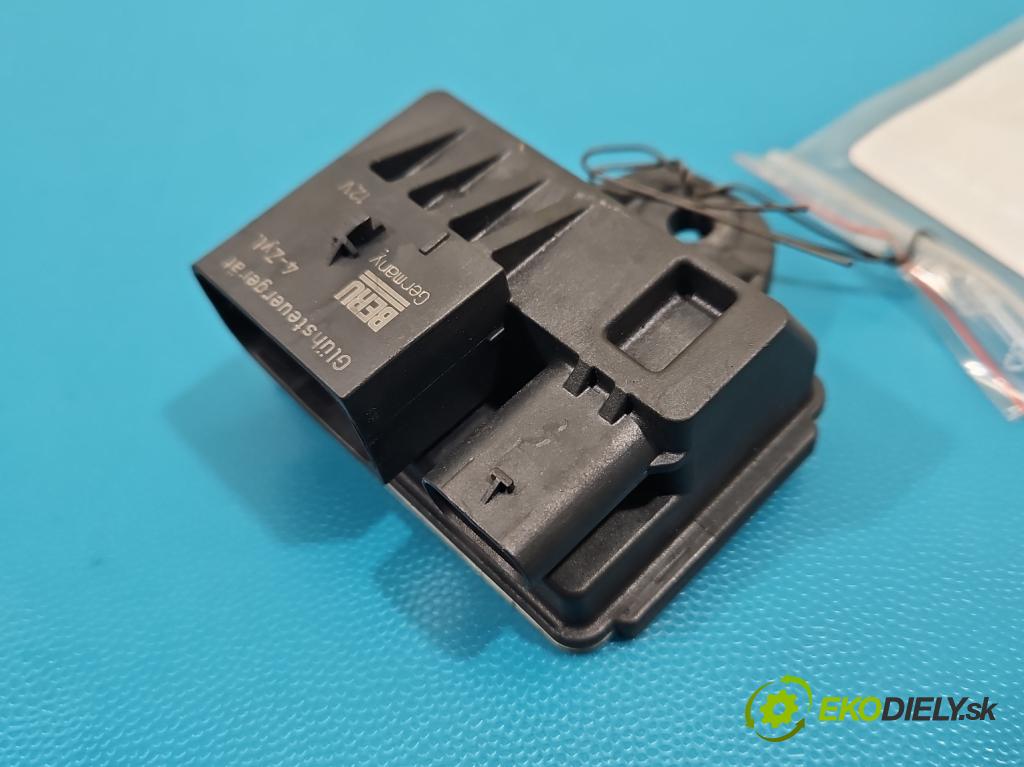 Bmw 3 F30 2011-2018 2.0d 184hp manual 135 kW 1995 cm3 5- Relé: svíčky: zařicích: 8570087 (Relé)