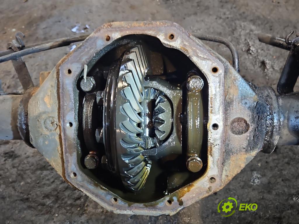 Mercedes Sprinter I 1995-2006 2.2 CDI 82 HP automatic 60 kW 2148 cm3 5- Most: zadní: 9043530110