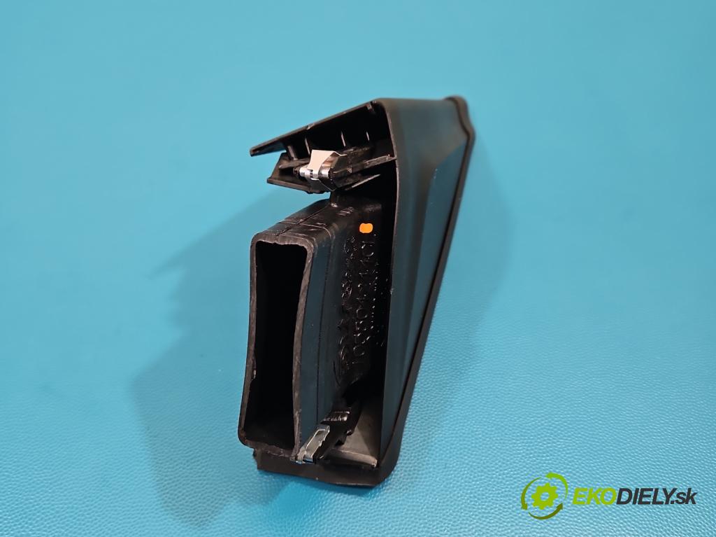 Maserati Quattroporte VI 13- 3.0 V6 automatic 301 kW 2979 cm3 4- kryt plast 105804244CL