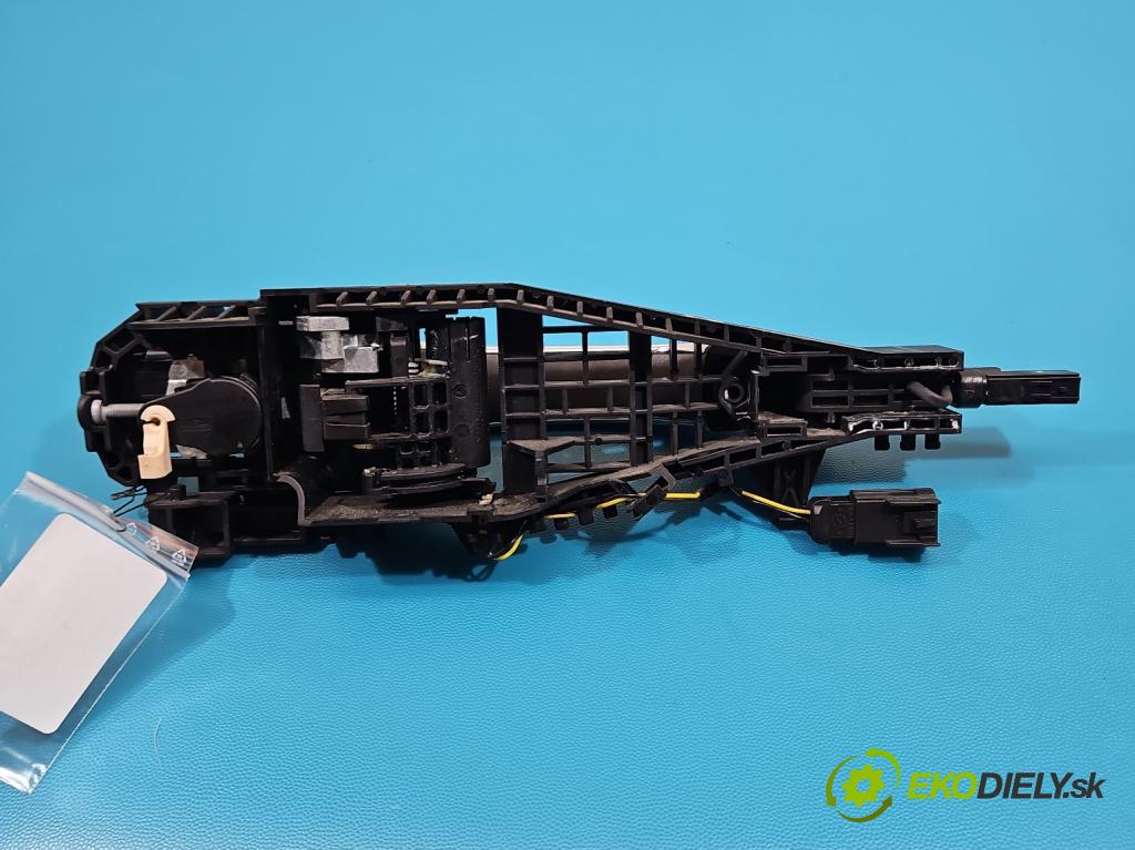 Maserati Quattroporte VI 13- 3.0 V6 automatic 301 kW 2979 cm3 4- rukoväť predné ľavé mimo: P68194121AC (Kľučka dverí vonkajšia predná ľavá)