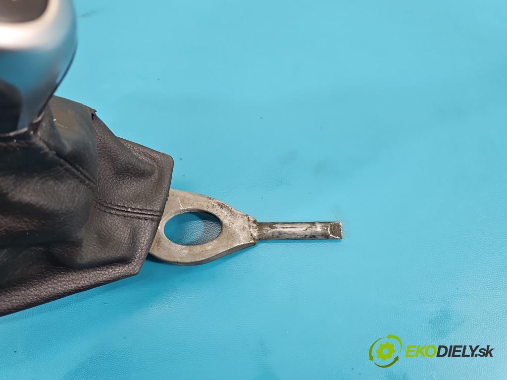 Bmw 3 F30 2011-2018 2.0d 184hp manual 135 kW 1995 cm3 5- Páka: Změny: stupeň,rýchlosť 7602036 (Rýchlostná páka (kulisa))