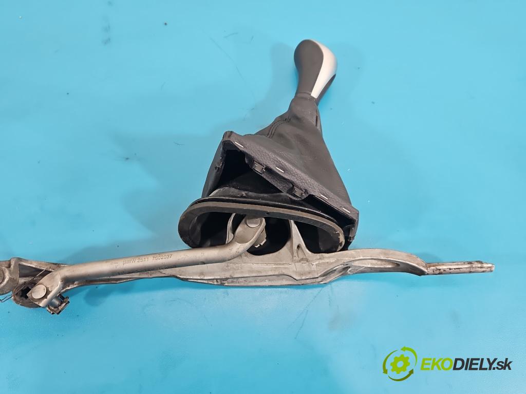 Bmw 3 F30 2011-2018 2.0d 184hp manual 135 kW 1995 cm3 5- Páka: Změny: stupeň,rýchlosť 7602036 (Rýchlostná páka (kulisa))