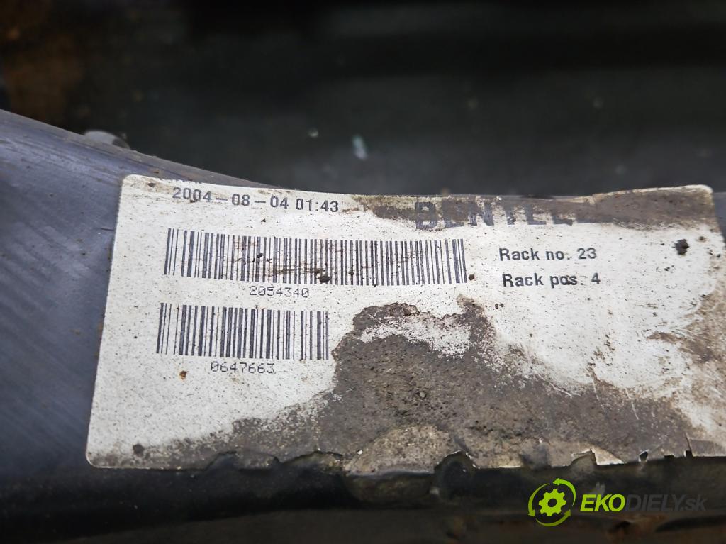 Volvo V50 2.4 20v 170 HP manual 125 kW 2435 cm3 5- zadna výstuha  (Výstuha zadná)