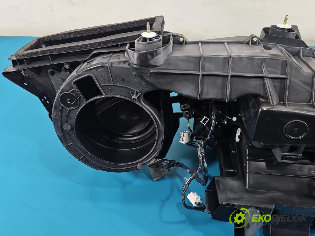 Maserati Quattroporte VI 13- 3.0 V6 automatic 301 kW 2979 cm3 4- radiátor 670036837 (Radiátor topení)