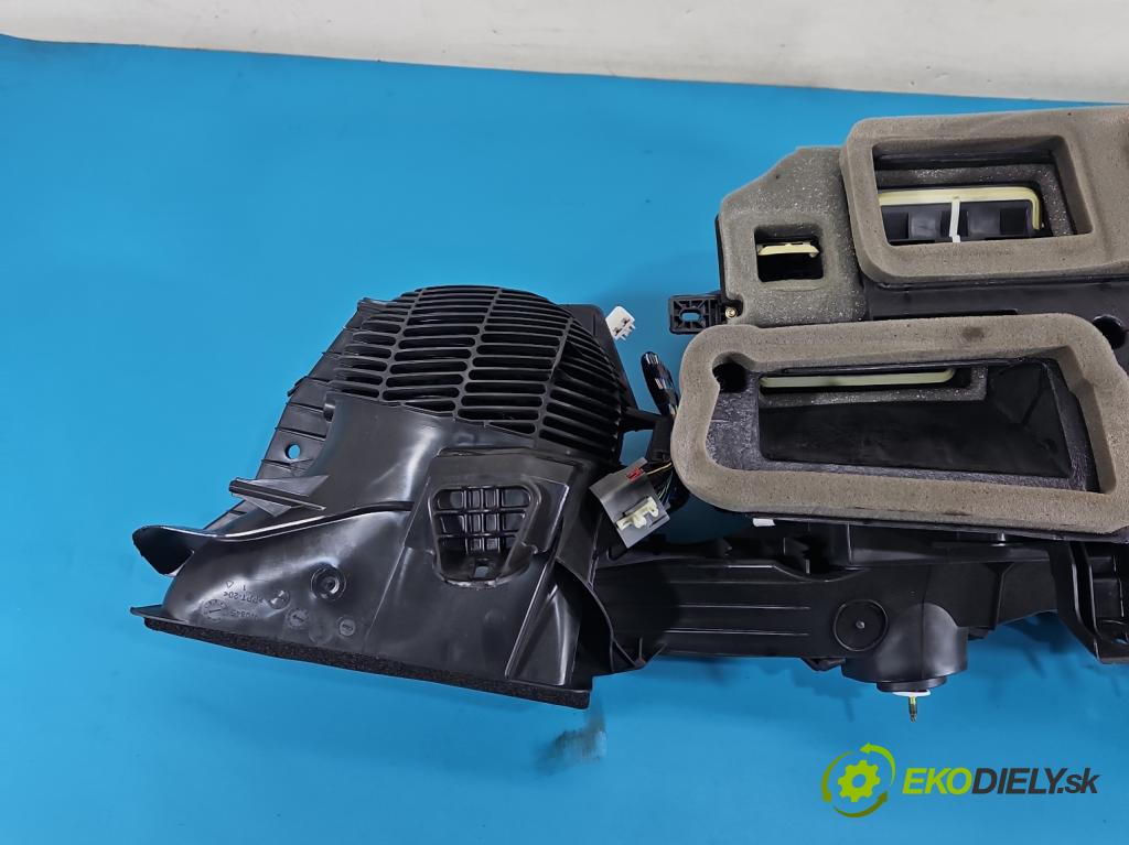 Maserati Quattroporte VI 13- 3.0 V6 automatic 301 kW 2979 cm3 4- radiátor 670036837 (Radiátor topení)