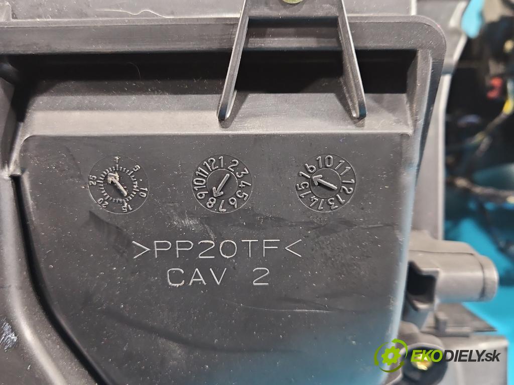 Maserati Quattroporte VI 13- 3.0 V6 automatic 301 kW 2979 cm3 4- radiátor 670036837 (Radiátor topení)