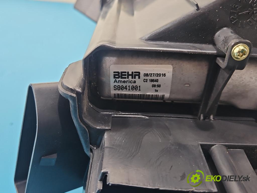 Maserati Quattroporte VI 13- 3.0 V6 automatic 301 kW 2979 cm3 4- radiátor 670036837 (Radiátor topení)