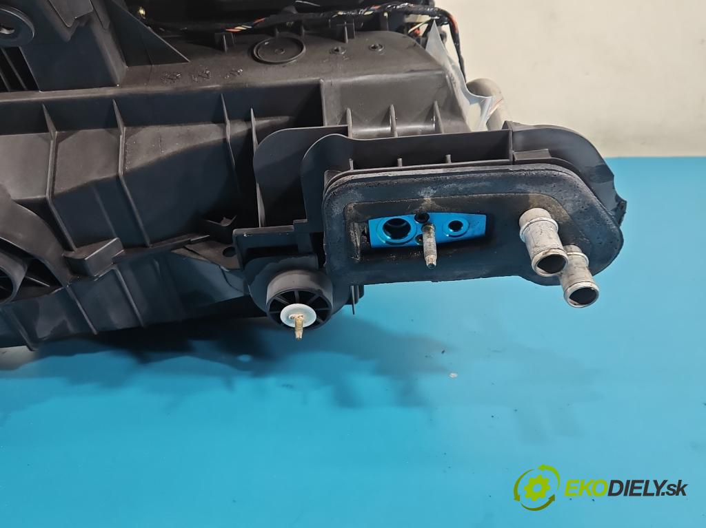 Maserati Quattroporte VI 13- 3.0 V6 automatic 301 kW 2979 cm3 4- radiátor 670036837 (Radiátor topení)