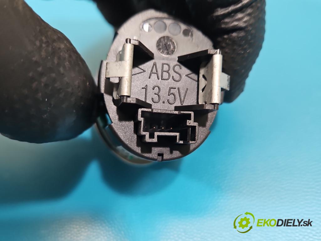 Maserati Quattroporte VI 13- 3.0 V6 automatic 301 kW 2979 cm3 4- Sledujte: 670041740 (Prístrojová doska)