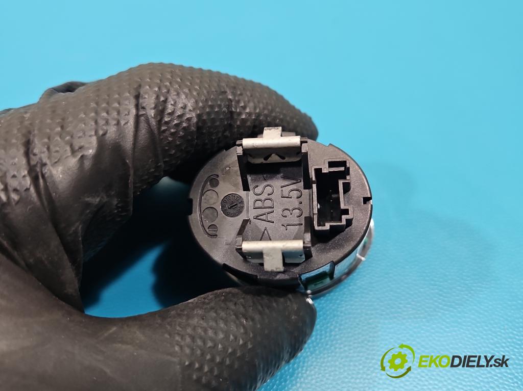 Maserati Quattroporte VI 13- 3.0 V6 automatic 301 kW 2979 cm3 4- Sledujte: 670041740 (Prístrojová doska)