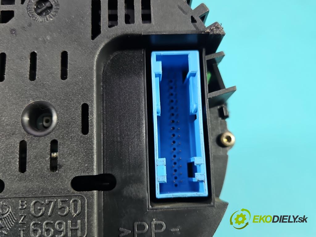 Audi A3 8L 1996-2003 1.9 TDI 110 HP manual 81 kW 1896 cm3 3- prístrojovka/ budíky 8L0920900 (Prístrojová doska)