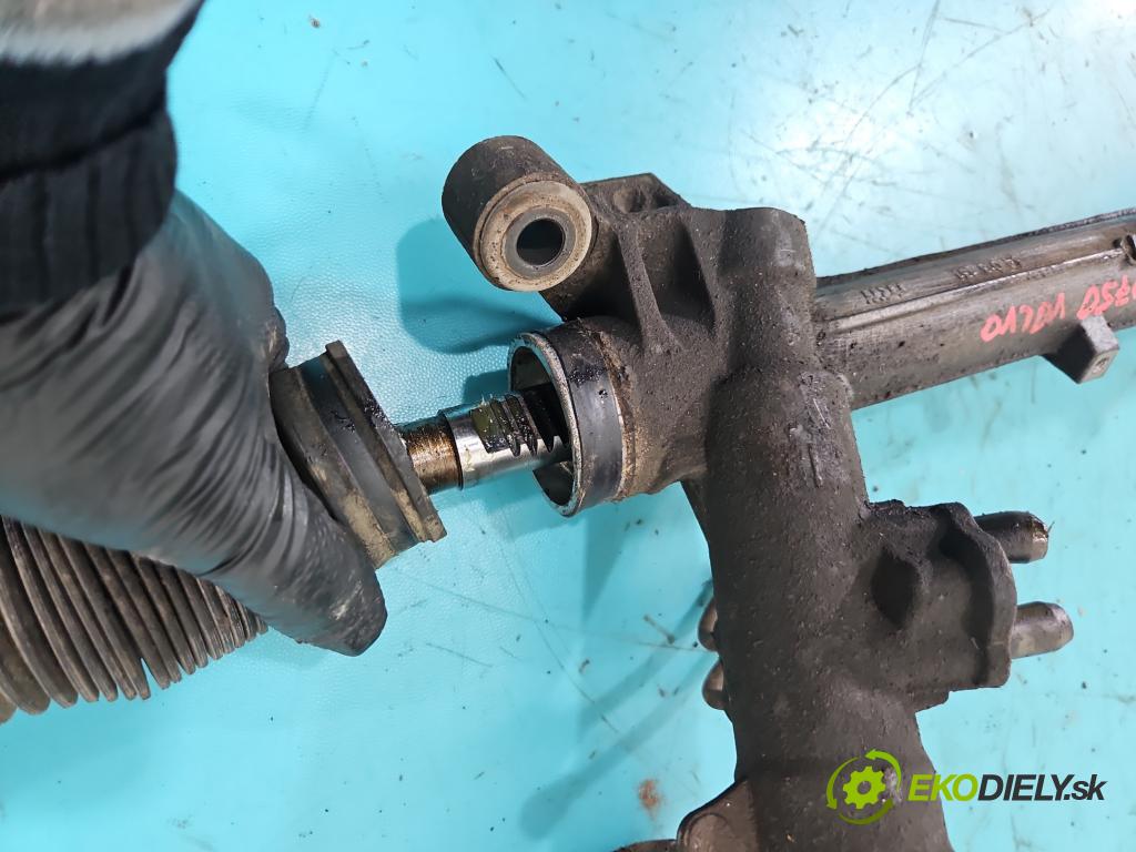 Volvo V50 2.4 20v 170 HP manual 125 kW 2435 cm3 5- Ozubené kolo: volant 30723635