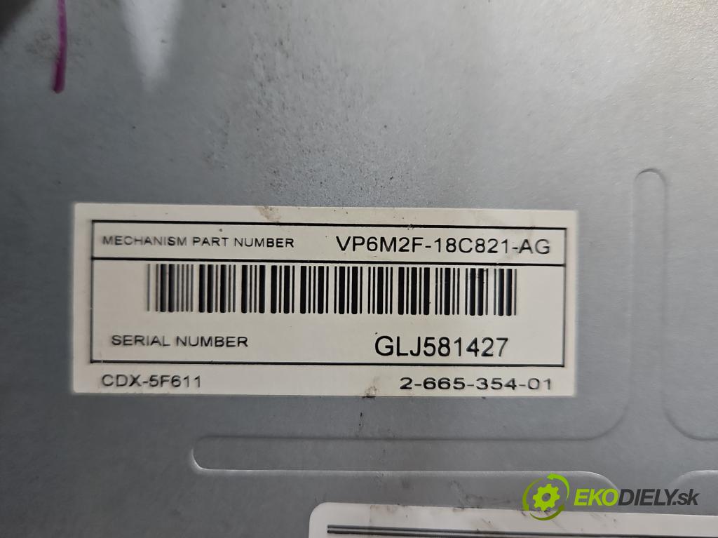 Ford Kuga Mk1 2008-2013 2.0 tdci 136hp manual 100 kW 1997 cm3 5- Radio továrna: 8V4T-18C939-CE
