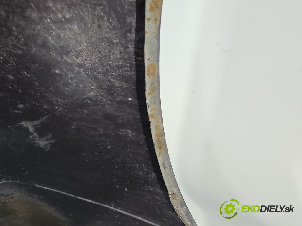 Volvo V50 2.4 20v 170 hp manual 125 kW 2435 cm3 5- blatnik přední levý  (Levý přední blatník)