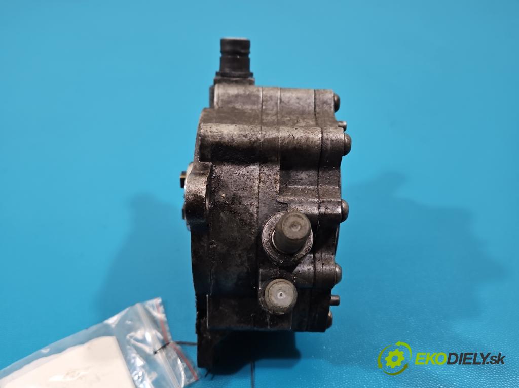 Vw Passat B6 2005-2010 2.0 tdi 140 hp manual 103 kW 1968 cm3 4- čerpadlo vákuum 03G145209
