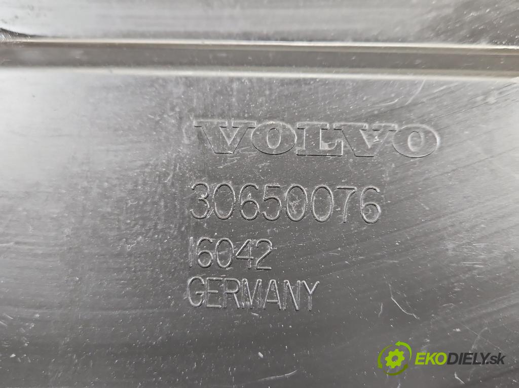 Volvo V50 2.4 20v 170 hp manual 125 kW 2435 cm3 5- obal filtra vzduchu 30650076 (Kryt vzduchového filtru)