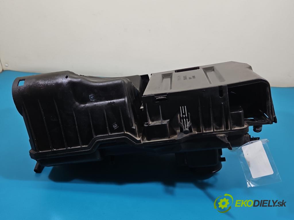 Volvo V50 2.4 20v 170 hp manual 125 kW 2435 cm3 5- obal filtra vzduchu 30650076 (Kryt vzduchového filtru)