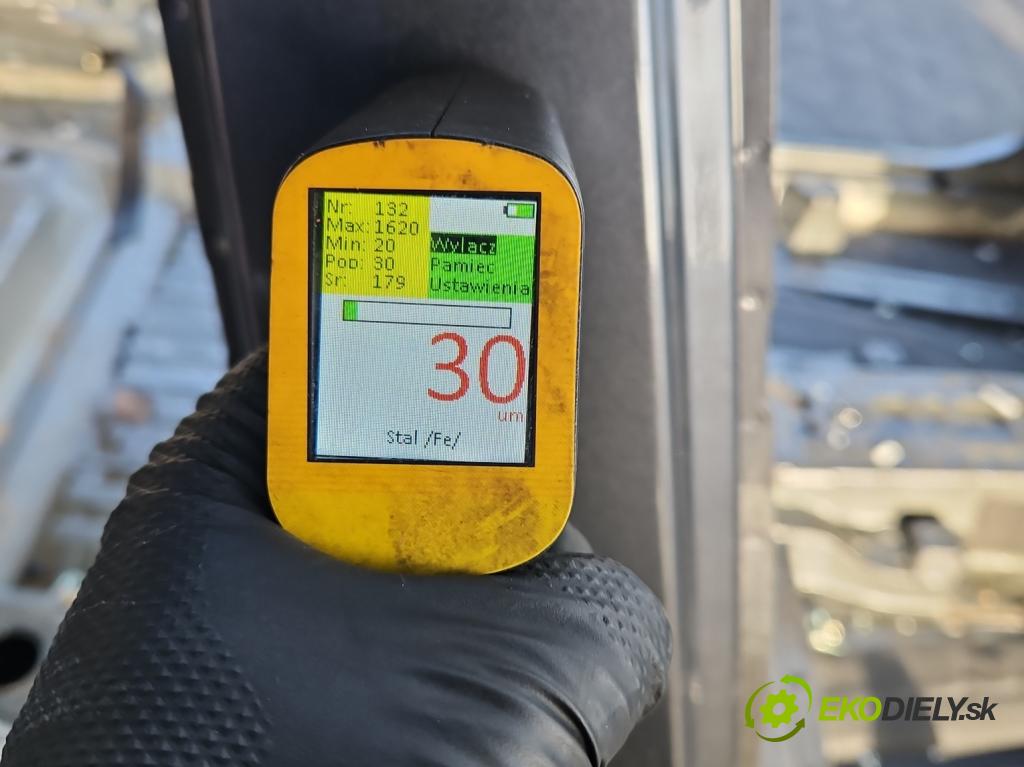 Toyota Rav4 V 2018- 2.5 hybrid 178KM automatic 131 kW 2487 cm3 5- práh pravý  (Karoserie ostatní)