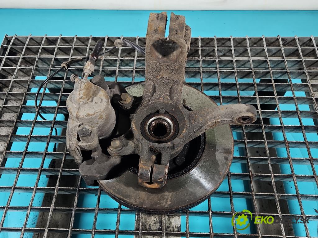 Ford Fiesta Mk6 2002-2008 1.4 tdci 68 hp manual 50 kW 1399 cm3 5- náboj pravé  (Náboj kola)