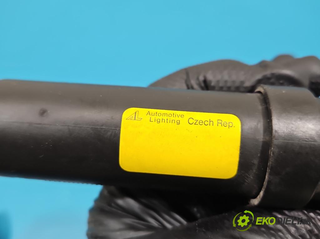 Volvo V50 2.4 20v 170 HP manual 125 kW 2435 cm3 5- ostrekovač reflektor: ľavý 1300390109 (Motorček ostrekovačov)