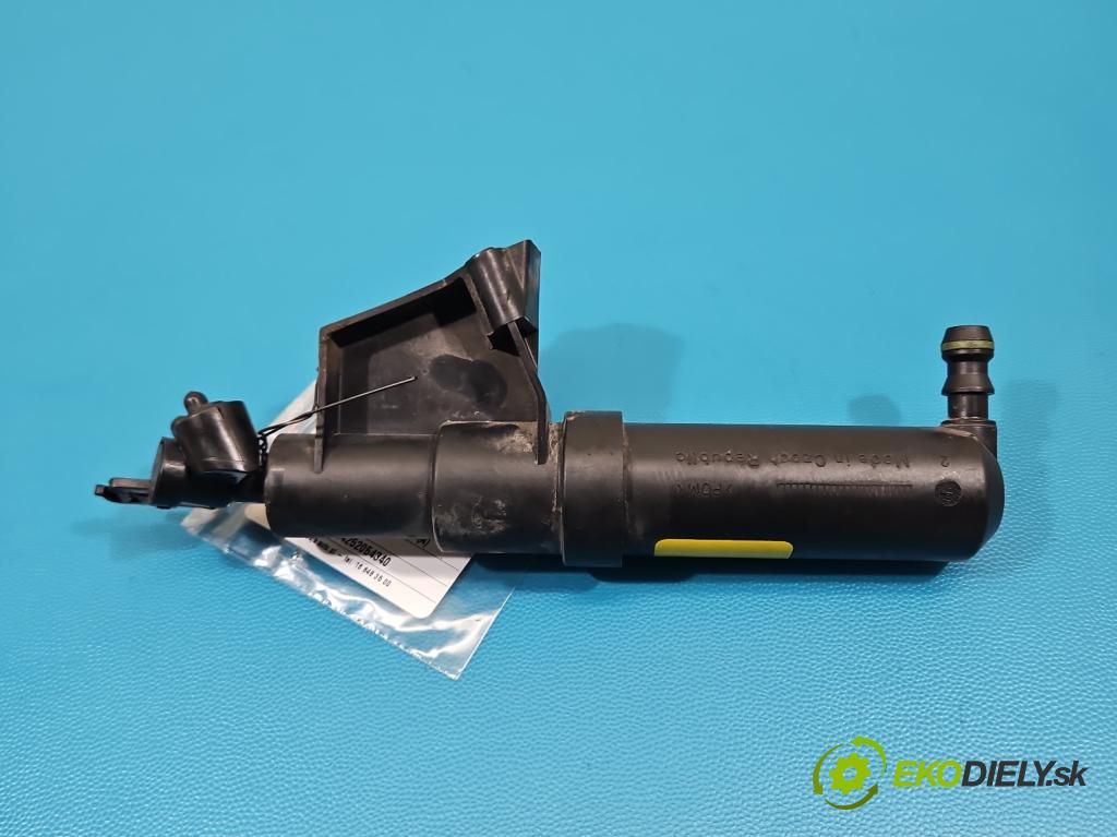 Volvo V50 2.4 20v 170 HP manual 125 kW 2435 cm3 5- ostrekovač reflektor: ľavý 1300390109 (Motorček ostrekovačov)