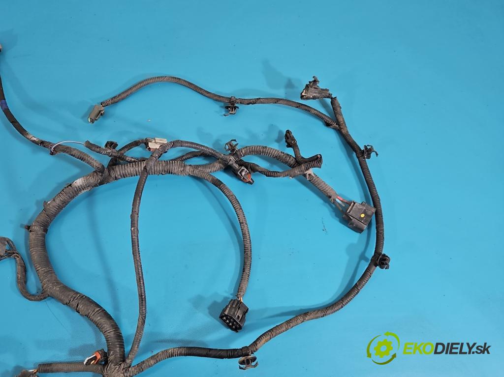 Kia Sportage III 2010-2015 1.6 GDI 135 hp manual 99 kW 1591 cm3 5- skříňka pojistková 91950-2S010 (Pojistková skříňka)