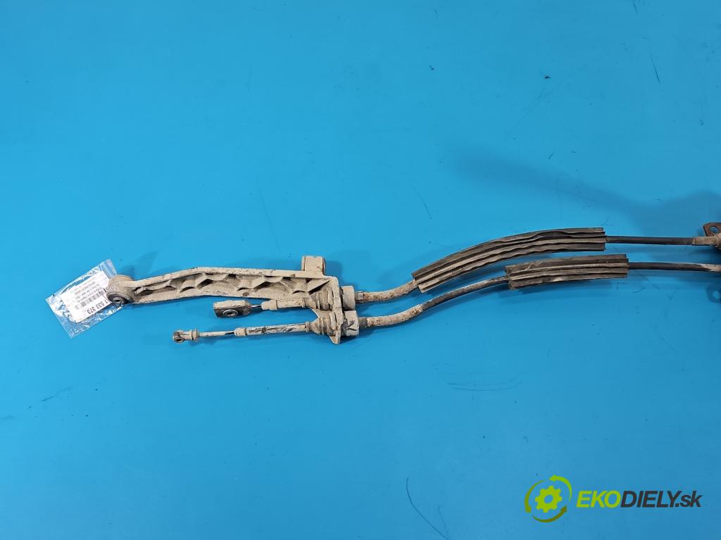 Vw Polo III 6N 1994-2001 1.4 60 HP manual 44 kW 1390 cm3 3- Páka: Změny: stupeň,rýchlosť  (Rýchlostná páka (kulisa))