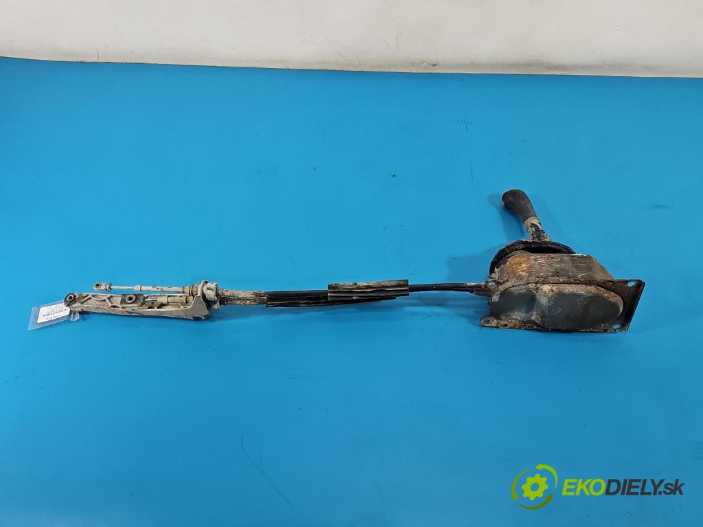 Vw Polo III 6N 1994-2001 1.4 60 HP manual 44 kW 1390 cm3 3- Páka: Změny: stupeň,rýchlosť  (Rýchlostná páka (kulisa))