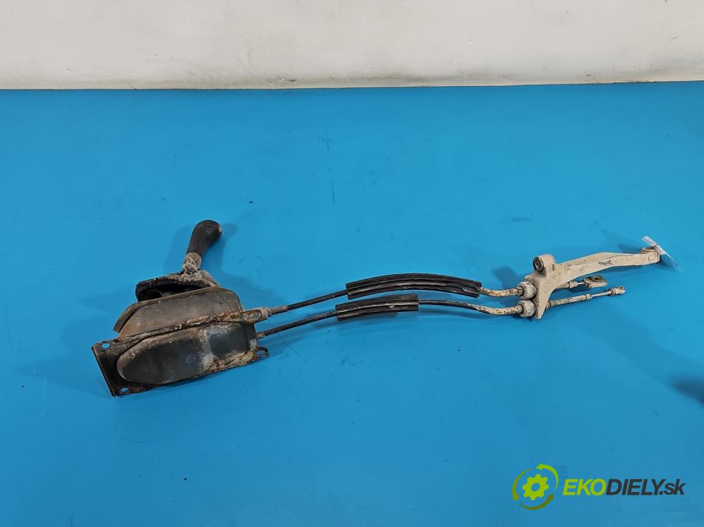 Vw Polo III 6N 1994-2001 1.4 60 HP manual 44 kW 1390 cm3 3- Páka: Změny: stupeň,rýchlosť  (Rýchlostná páka (kulisa))