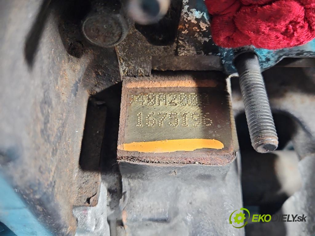 Alfa romeo Giulietta 1.4 T 170 HP manual 125 kW 1368 cm3 5- motor benzín: 940A2000