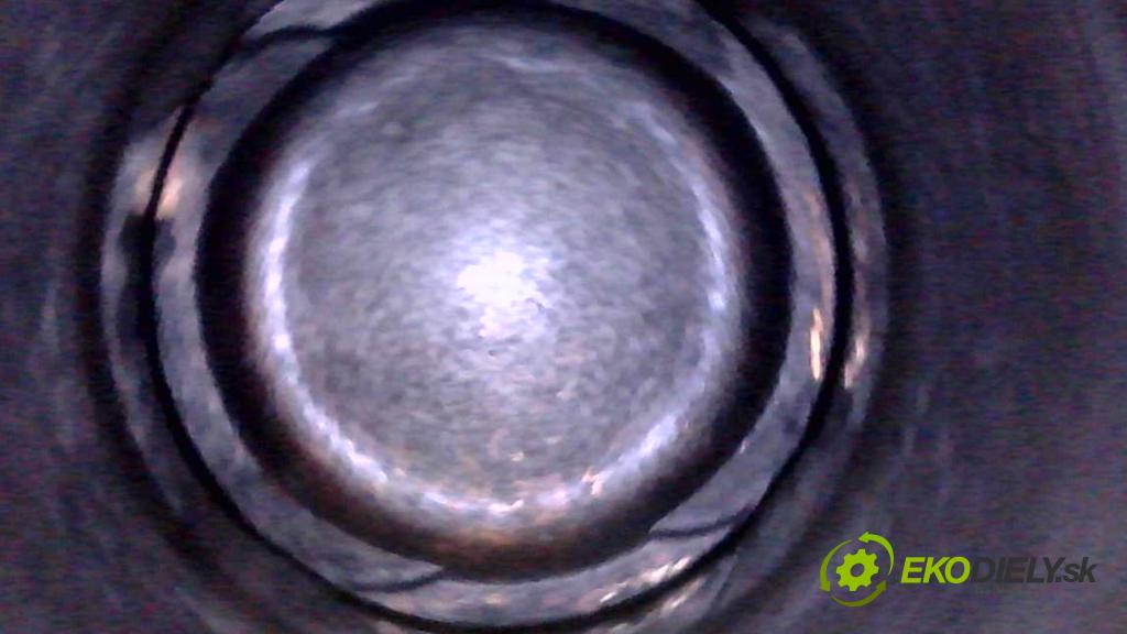 Alfa romeo Giulietta 1.4 T 170 HP manual 125 kW 1368 cm3 5- motor benzín: 940A2000