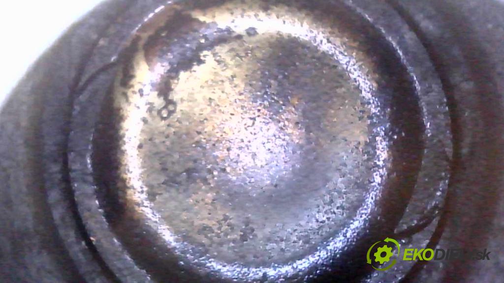 Alfa romeo Giulietta 1.4 T 170 HP manual 125 kW 1368 cm3 5- motor benzín: 940A2000