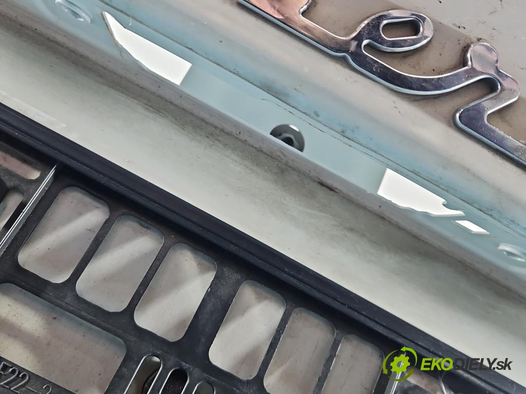 Maserati Quattroporte VI 13- 3.0 V6 automatic 301 kW 2979 cm3 4- zadní kufrové dveře  (Zadní kapota (kufr))