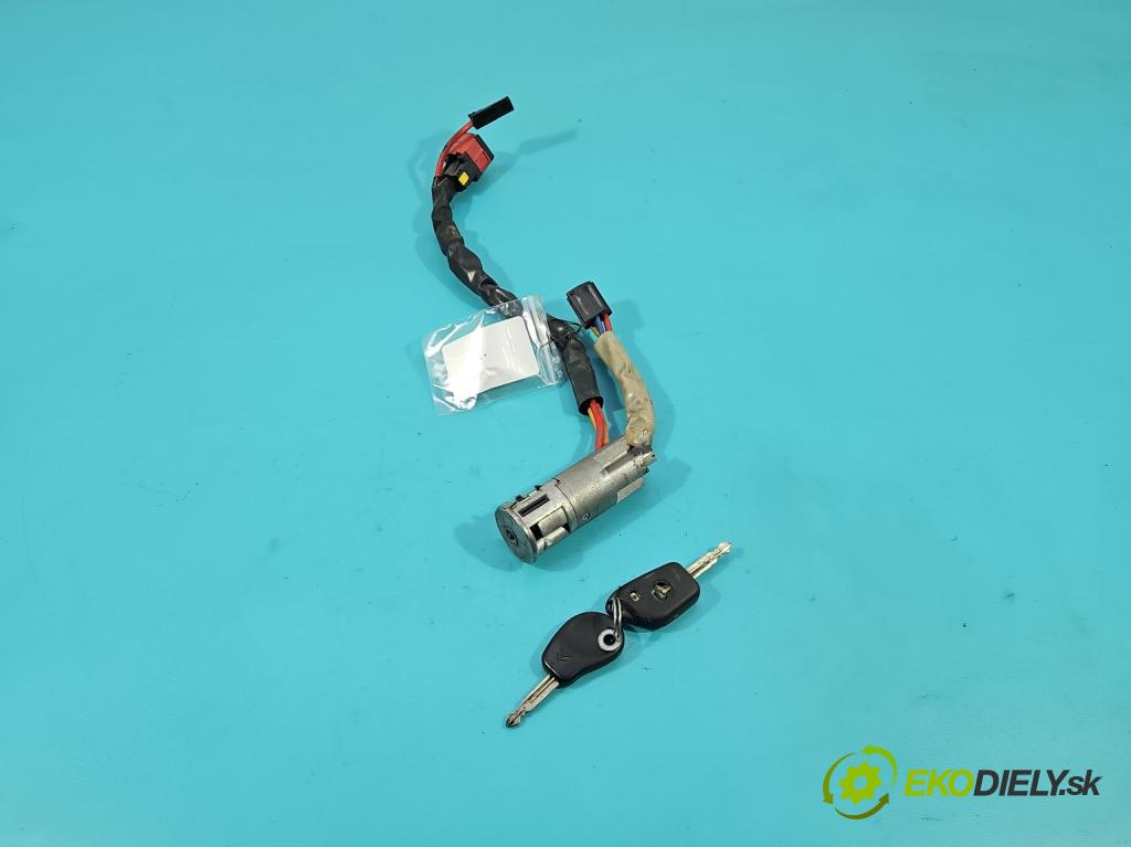 Citroen Xsara Picasso 1.6 8v 88 HP manual 65 kW 1597 cm3 5- Spínačka  (Spínacia skrinka)