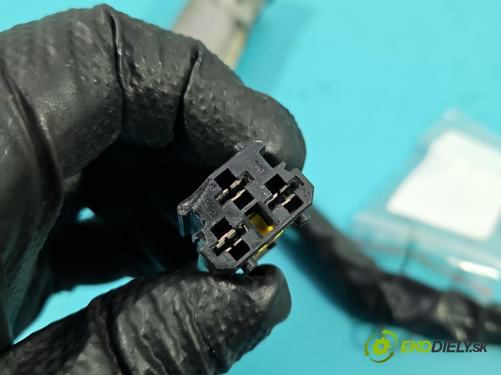 Citroen Xsara Picasso 1.6 8v 88 HP manual 65 kW 1597 cm3 5- Spínačka  (Spínacia skrinka)