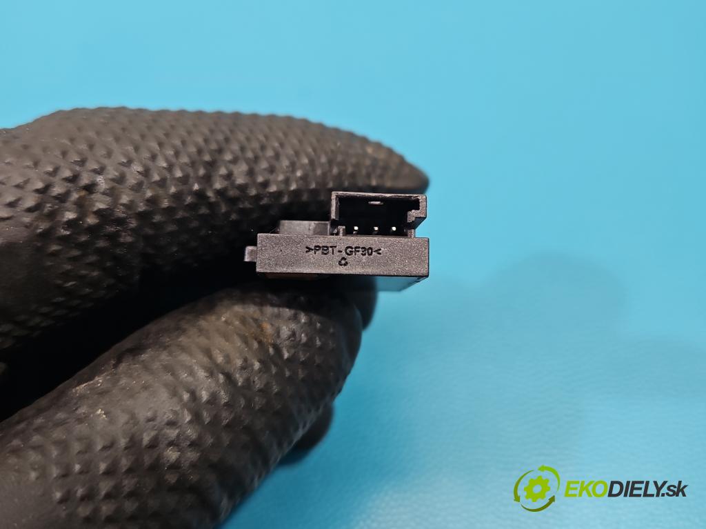 Maserati Quattroporte VI 13- 3.0 V6 automatic 301 kW 2979 cm3 4- snímač déšť: 55111389AF (Snímač dažďa)