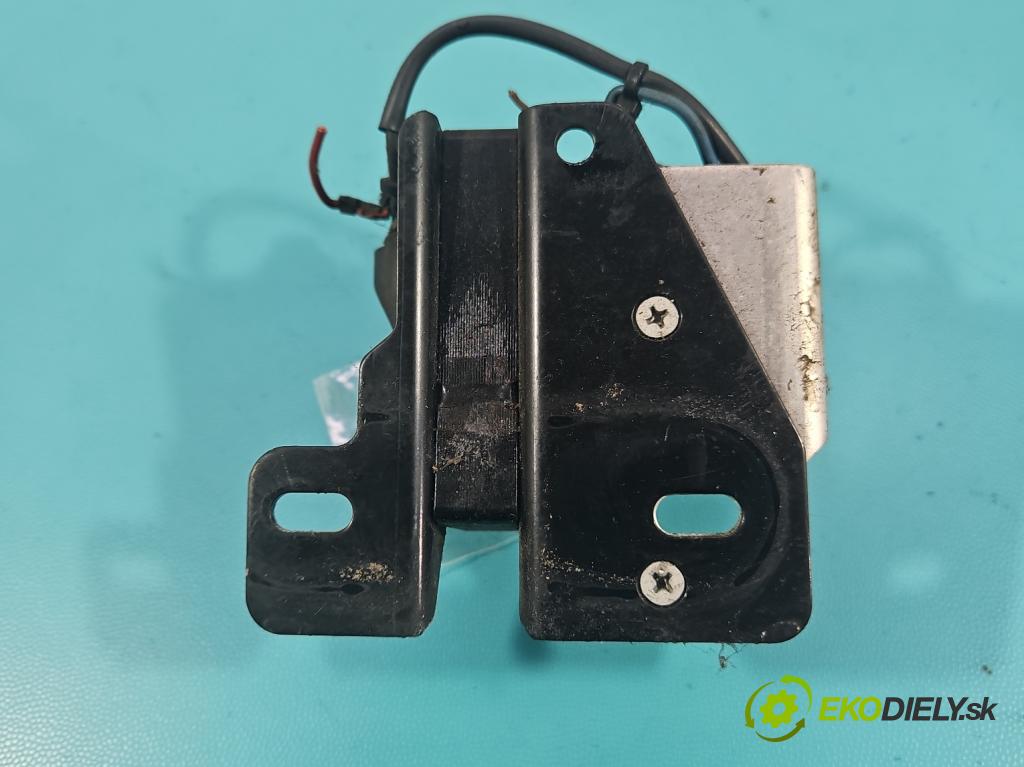 Audi 80 B4 1991-1994 2.0 90 HP manual 66 kW 1985 cm3 5- cievka zapaľovacia  (Zapaľovacia cievka)