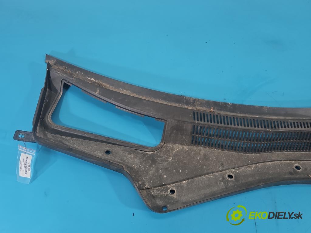 Maserati Quattroporte VI 13- 3.0 V6 automatic 301 kW 2979 cm3 4- torpédo 670010468 (Torpédo (plast pod čelným sklom))