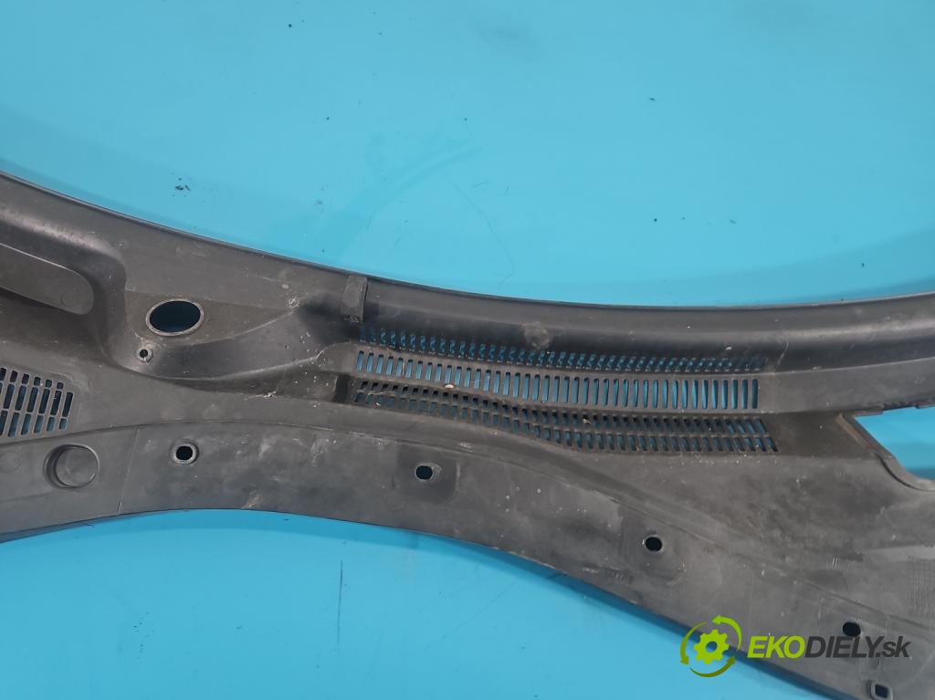 Maserati Quattroporte VI 13- 3.0 V6 automatic 301 kW 2979 cm3 4- torpédo 670010468 (Torpédo (plast pod čelným sklom))