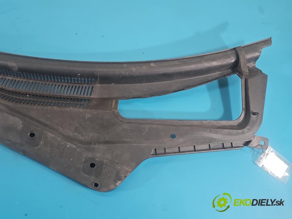 Maserati Quattroporte VI 13- 3.0 V6 automatic 301 kW 2979 cm3 4- torpédo 670010468 (Torpédo (plast pod čelným sklom))