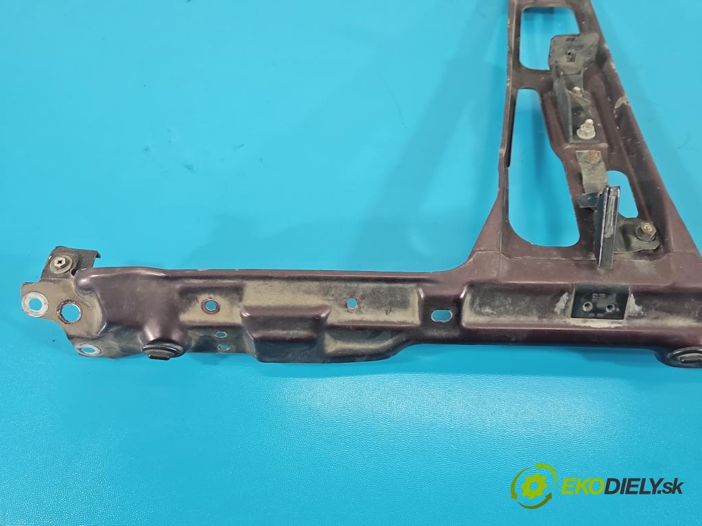 Audi 80 B4 1991-1994 2.0 90 hp manual 66 kW 1985 cm3 5- stěna přední  (Přední výztuha)