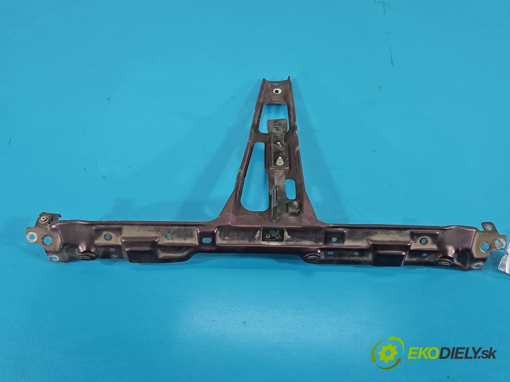 Audi 80 B4 1991-1994 2.0 90 hp manual 66 kW 1985 cm3 5- stěna přední  (Přední výztuha)