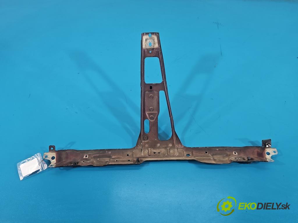 Audi 80 B4 1991-1994 2.0 90 hp manual 66 kW 1985 cm3 5- stěna přední  (Přední výztuha)