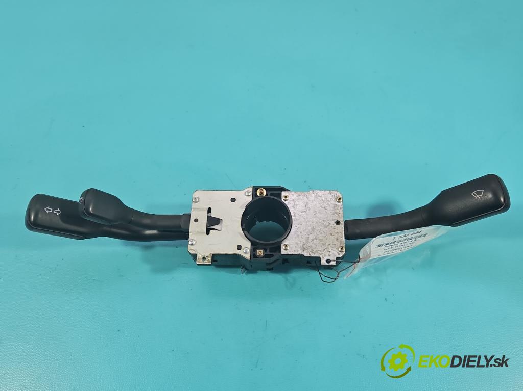 Audi 80 B4 1991-1994 2.0 90 HP manual 66 kW 1985 cm3 5- prepínač komplex: 4A9953503 (Prepínacie páčky pod volantom)