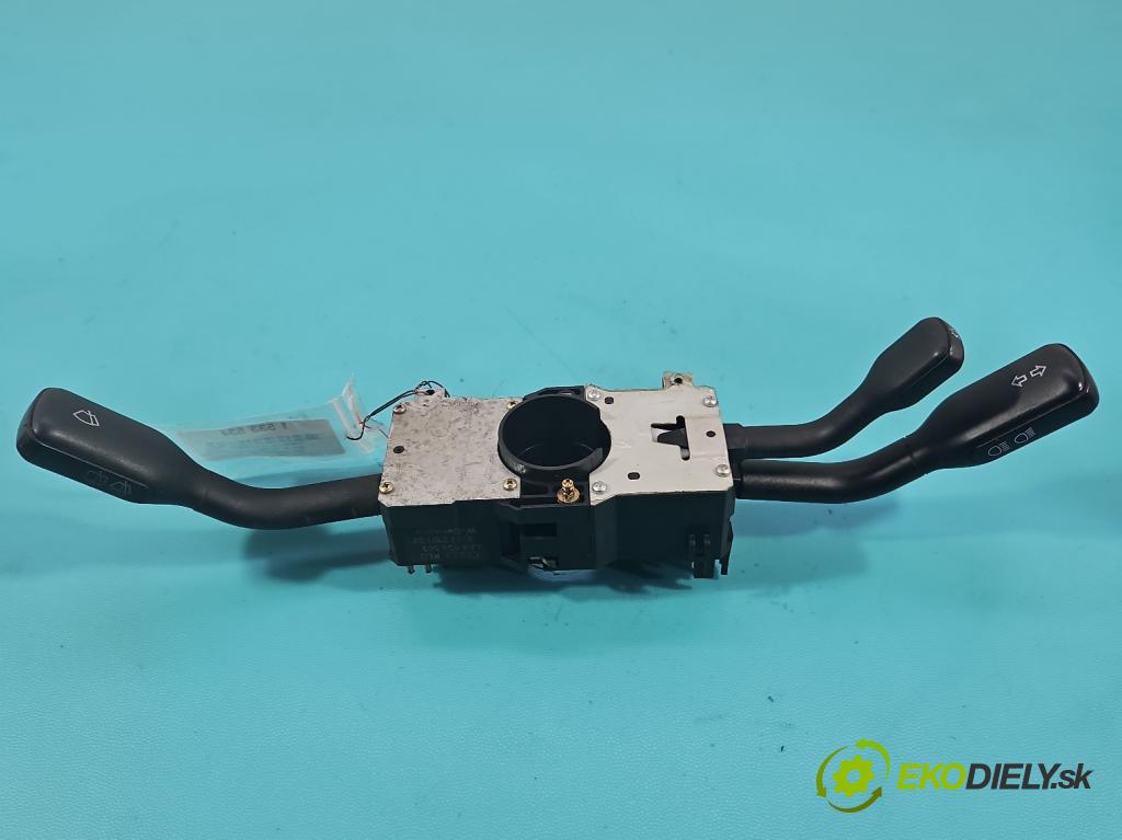 Audi 80 B4 1991-1994 2.0 90 HP manual 66 kW 1985 cm3 5- prepínač komplex: 4A9953503 (Prepínacie páčky pod volantom)