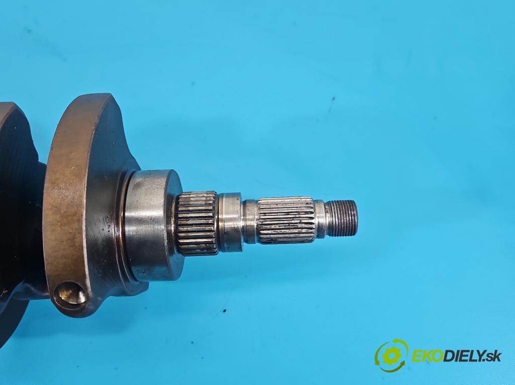 Volvo V50 2.4 20v 170 HP manual 125 kW 2435 cm3 5- Hřídel: kľukový B5244 (Blok motora ostatné)