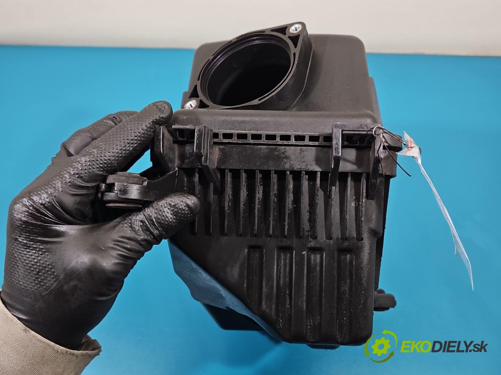 Hyundai I40 1.7 crdi 136 HP manual 100 kW 1685 cm3 5- obal filtra vzduchu 28110-3Z300 (Obal vzduchového filtra)